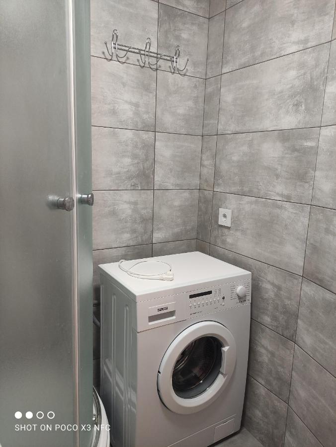 центр біля озера