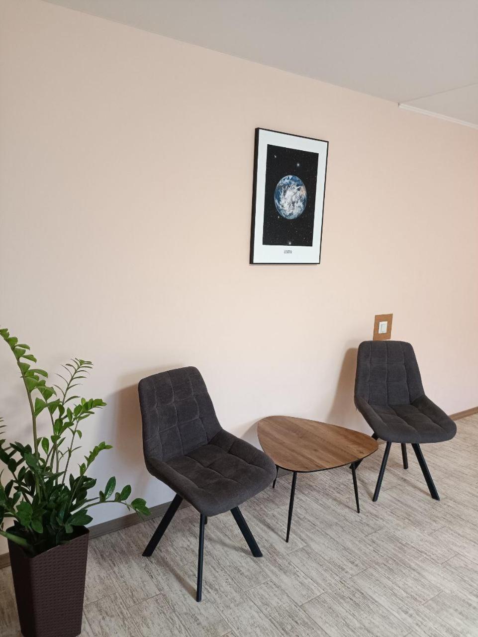 центр біля озера Apartment